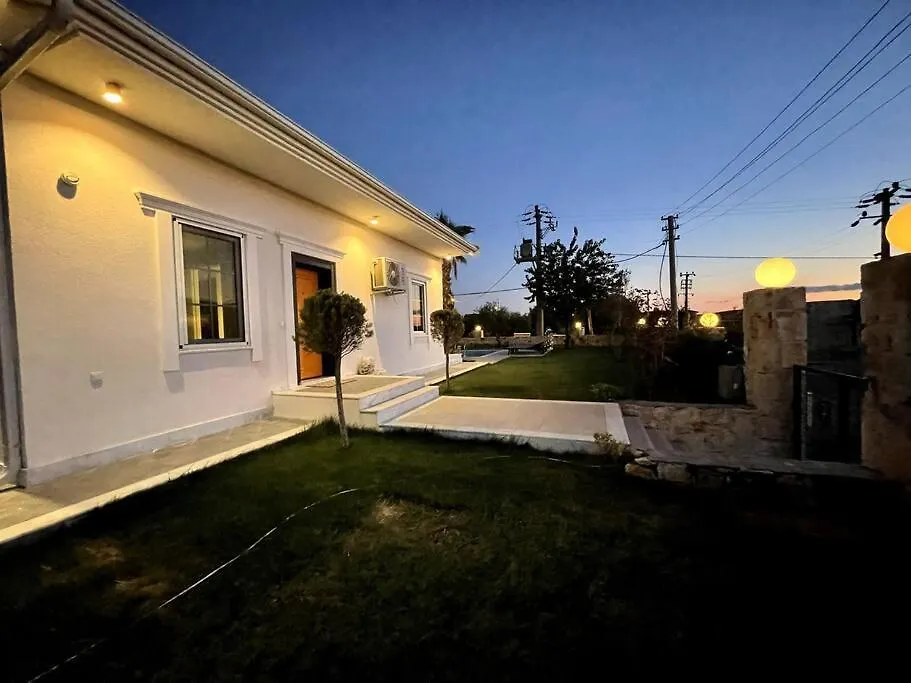 White House Villa Foca